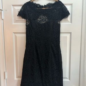 ML Monique Lhuillier Black Cap-Sleeved Lace
Overlay Bodycon Cocktail Fit Size 16